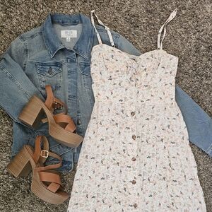 Transition to fall, spaghetti strap floral dress